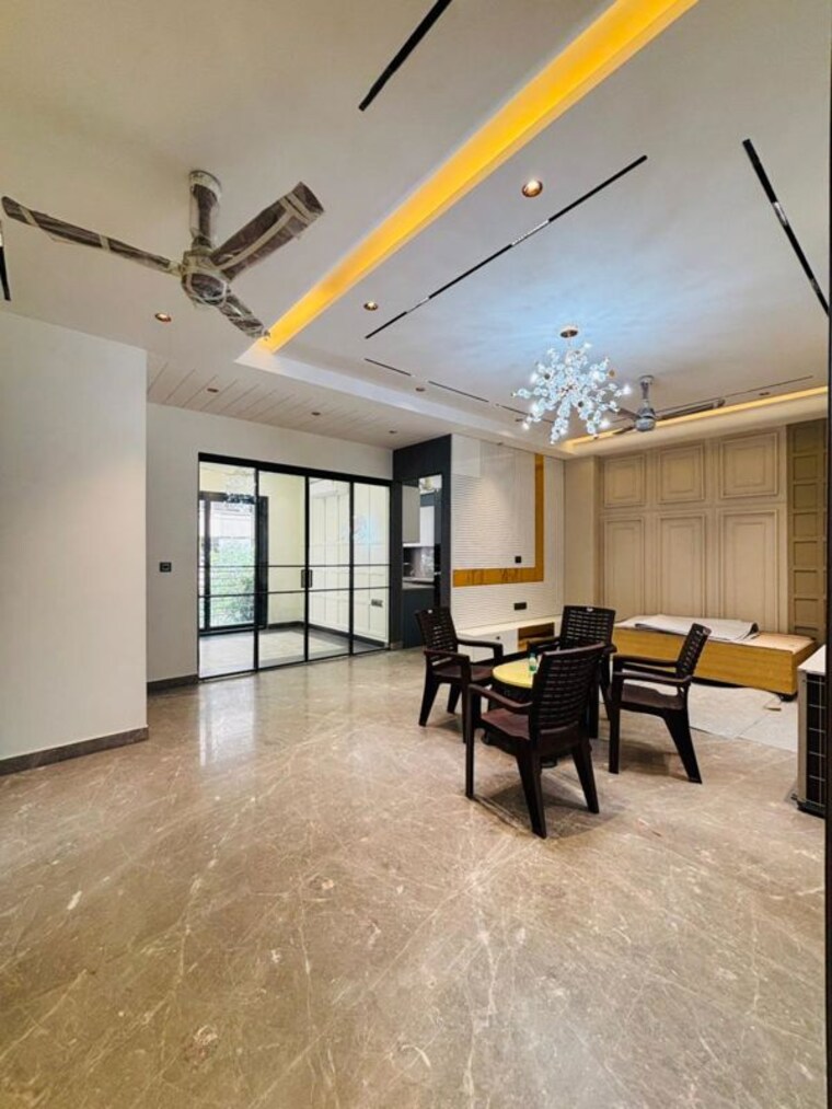 Gym, ansal-versalia-avante 4 Bedroom 280 Sq.Ft. Builder Floor In Sector 67a Gurgaon 10175314