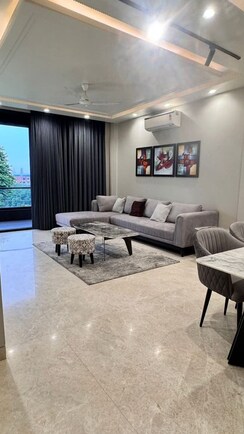 1.5 BHK + Pooja Room Apartment For Rent in DLF Cyber SEZ