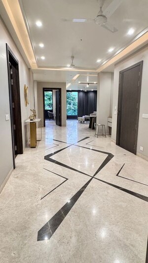 Building Lobby in 1.5 BHK Apartment at DLF Cyber SEZ, Sector 24 – for Rent