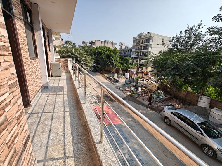 Balcony, sector 45 2 Bedroom 215 Sq.Yd. Builder Floor In Sector 45 Gurgaon 10175324