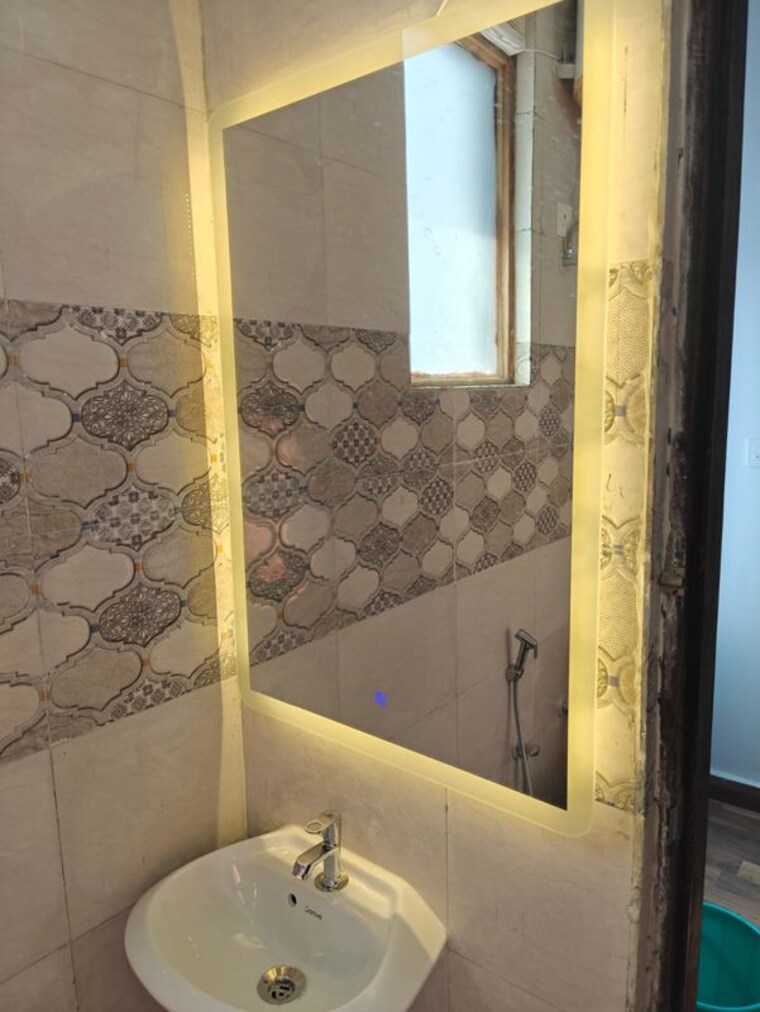 Balcony, sector 45 2 Bedroom 215 Sq.Yd. Builder Floor In Sector 45 Gurgaon 10175324