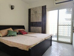 2.5 BHK Apartment For Rent in Paras Tierea
