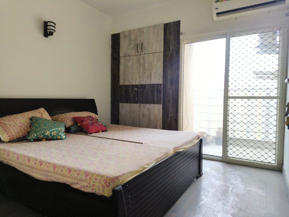 2.5 BHK Apartment For Rent in Paras Tierea
