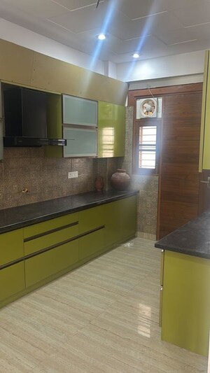 Kitchen in 3 BHK Builder Floor at Sector 57 – for Rent