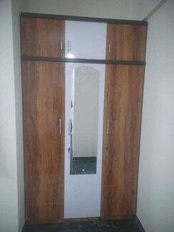 2 BHK + Study Room Apartment For Rent in Chaurang CHS