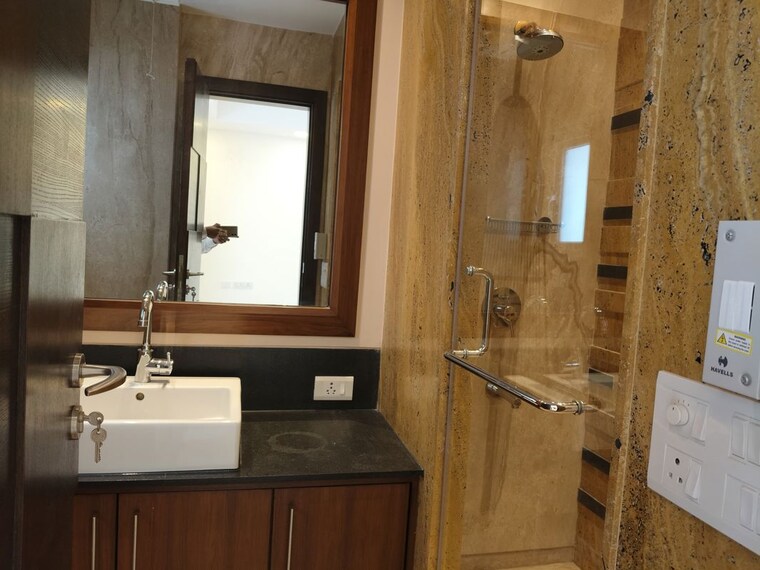 undefined, vasant vihar 4 Bedroom 3000 Sq.Ft. Builder Floor In Vasant Vihar Delhi 10175381