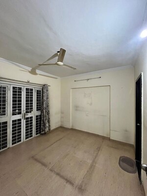 Bedroom in 2 BHK Apartment at Pimple Saudagar – for Rent