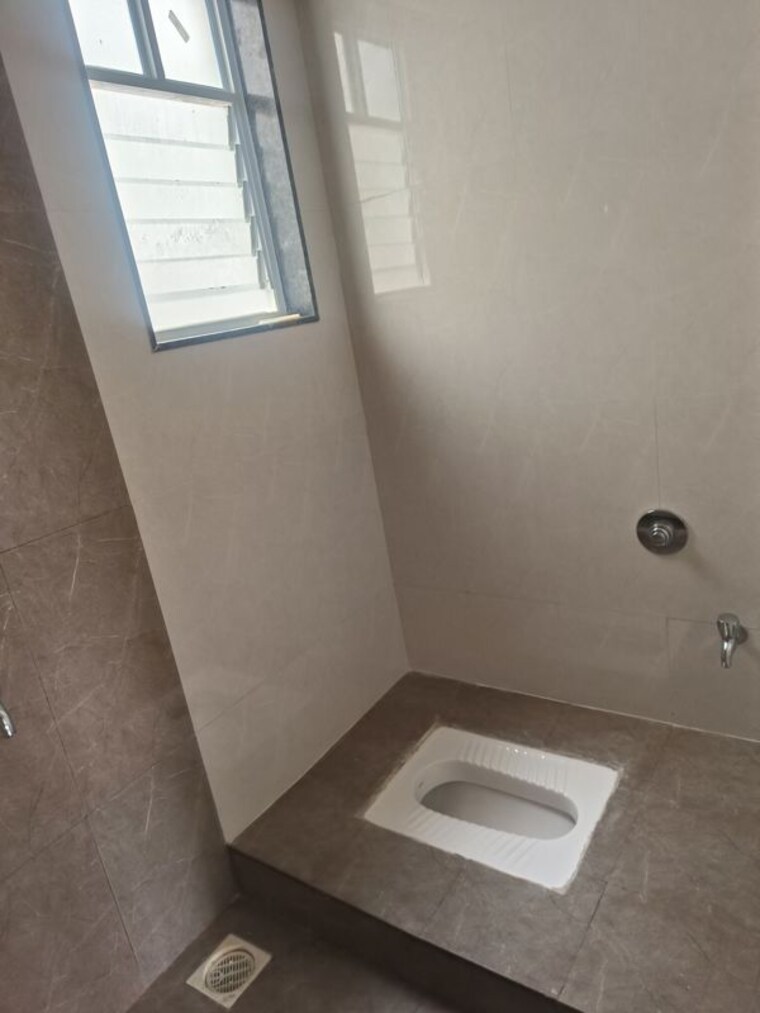 Bathroom, vijaylaxmi-river-residency 2 Bedroom 716 Sq.Ft. Apartment In Chikhali Pune 10175386