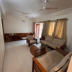 2 BHK Apartment For Rent in Aarna Apartment