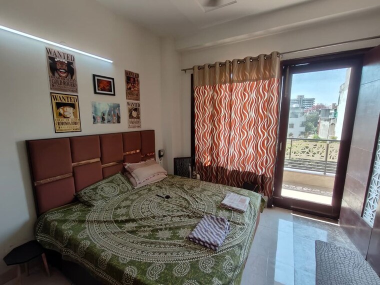 Bedroom, sector 42 2.5 Bedroom 1650 Sq.Ft. Apartment In Sector 42 Gurgaon 10175404