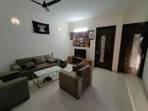 Living Room in 2.5 BHK Apartment at Sector 42 – for Rent