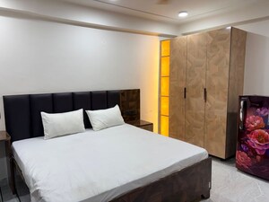 Bedroom in 1 RK Apartment at Sector 42 – for Rent