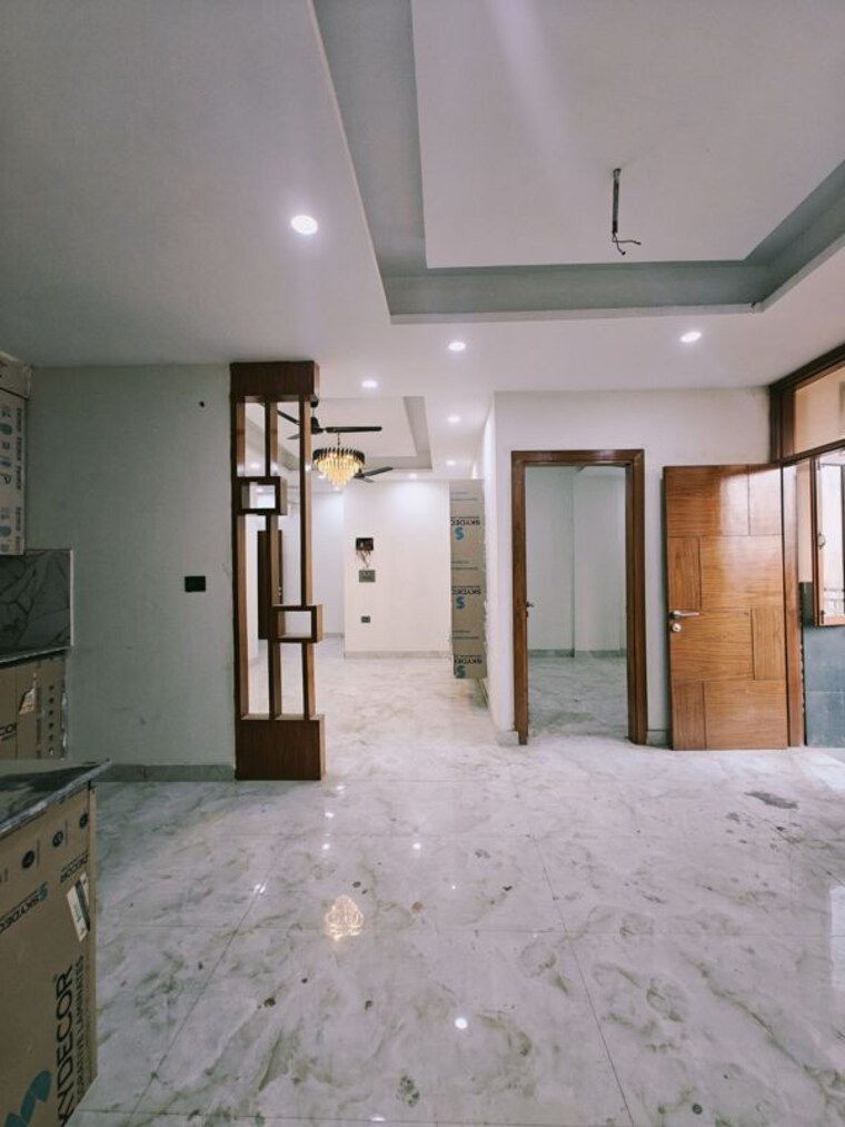 Room, sector 74 3 Bedroom 1500 Sq.Ft. Builder Floor In Sector 74 Noida 10175413