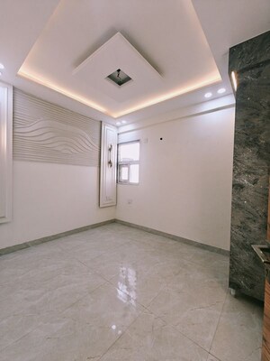 Bedroom in 3.5 BHK Builder Floor at Sector 107 – for Sale