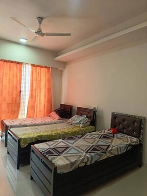 Room in  Pg at Riddhi Gardens – for Rent