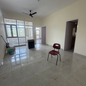 Room in 2 BHK Apartment at Rail Vihar Apartment, Sector 15 – for Rent