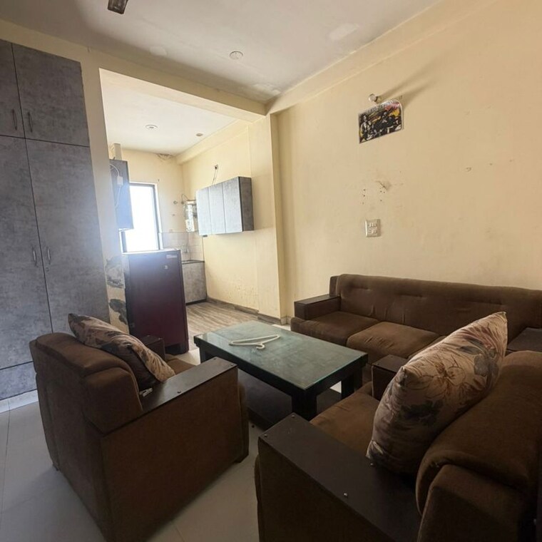 Living Room, sector 15 2 Bedroom 1200 Sq.Ft. Apartment In Sector 15 Gurgaon 10175443