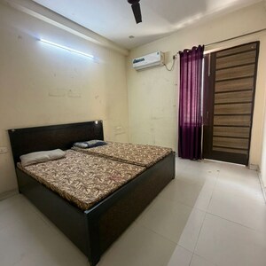 Bedroom in 2 BHK Apartment at Sector 15 – for Rent