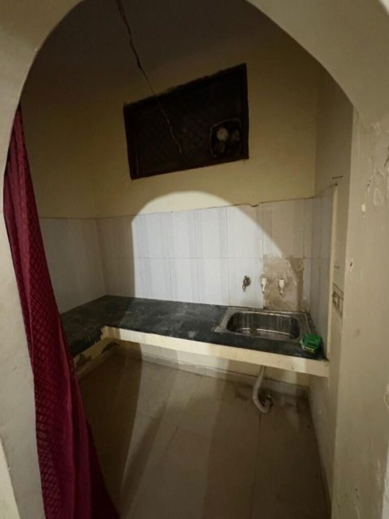Bathroom, baba-delta-square-1 2 Bedroom 60 Sq.Mt. Independent House In Delta I Greater Noida Greater Noida 10175445