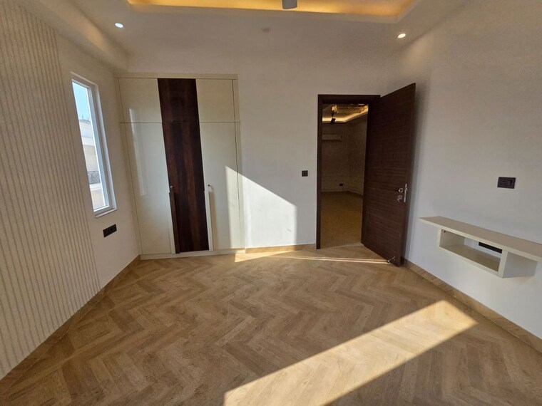 Bedroom, sector 71 3 Bedroom 1250 Sq.Ft. Builder Floor In Sector 71 Gurgaon 10175456