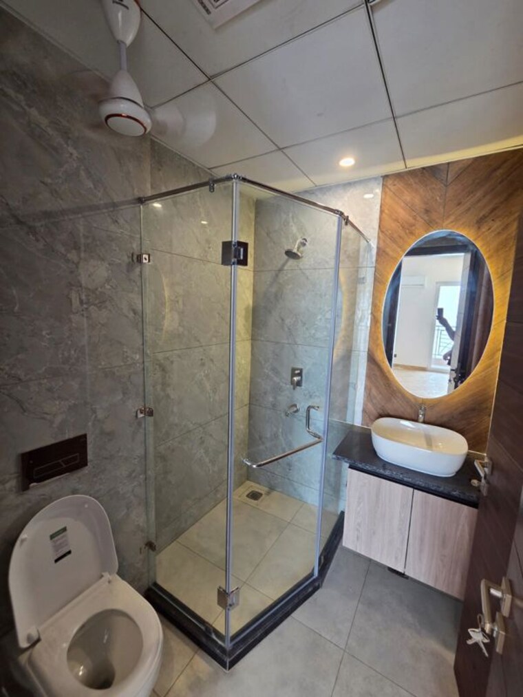 Bathroom, sector 71 3 Bedroom 1250 Sq.Ft. Builder Floor In Sector 71 Gurgaon 10175456