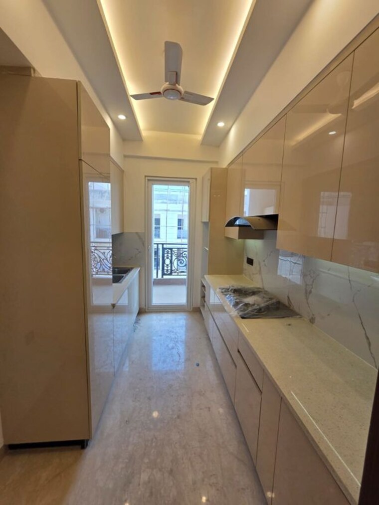 Kitchen, sector 71 3 Bedroom 1250 Sq.Ft. Builder Floor In Sector 71 Gurgaon 10175456