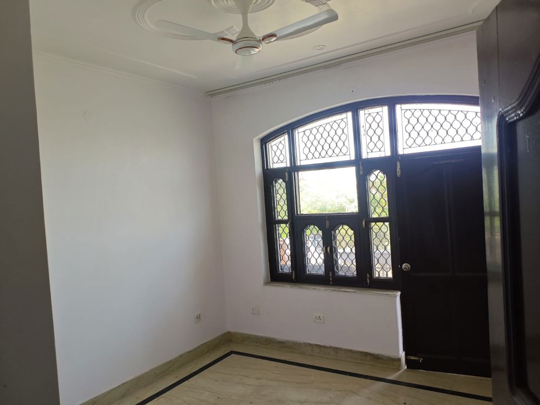 3 BHK + Study Room Builder Floor For Rent in Sector 9