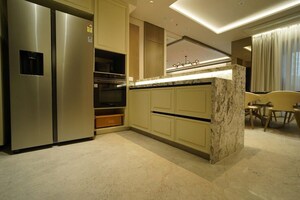 Room in 3 BHK Apartment at Oberoi Sky City, Borivali East – for Rent