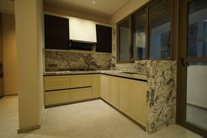 Room in 3 BHK Apartment at Oberoi Sky City, Borivali East – for Rent