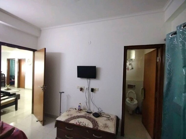 Living Room, sector 45 2 Bedroom 204 Sq.Yd. Builder Floor In Sector 45 Gurgaon 10175469