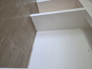 Room in 4 BHK Apartment at Sri Apple Regency Mundhwa, Mundhwa – for Sale