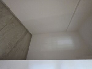 Room in 4 BHK Apartment at Sri Apple Regency Mundhwa, Mundhwa – for Sale