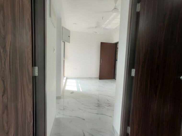 Bathroom, raymond-ten-x-habitat 2 Bedroom 700 Sq.Ft. Apartment In Pokhran Road No Two Thane 10175548