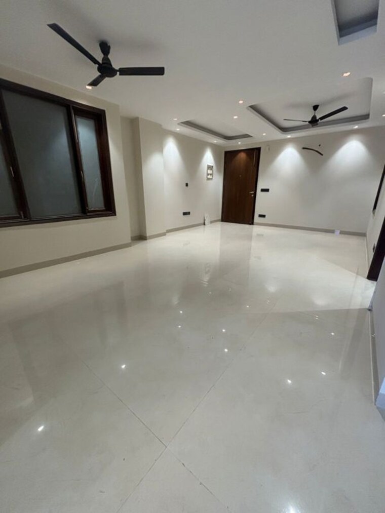 Room, saket 3 Bedroom 1400 Sq.Ft. Builder Floor In Saket Delhi 10175564