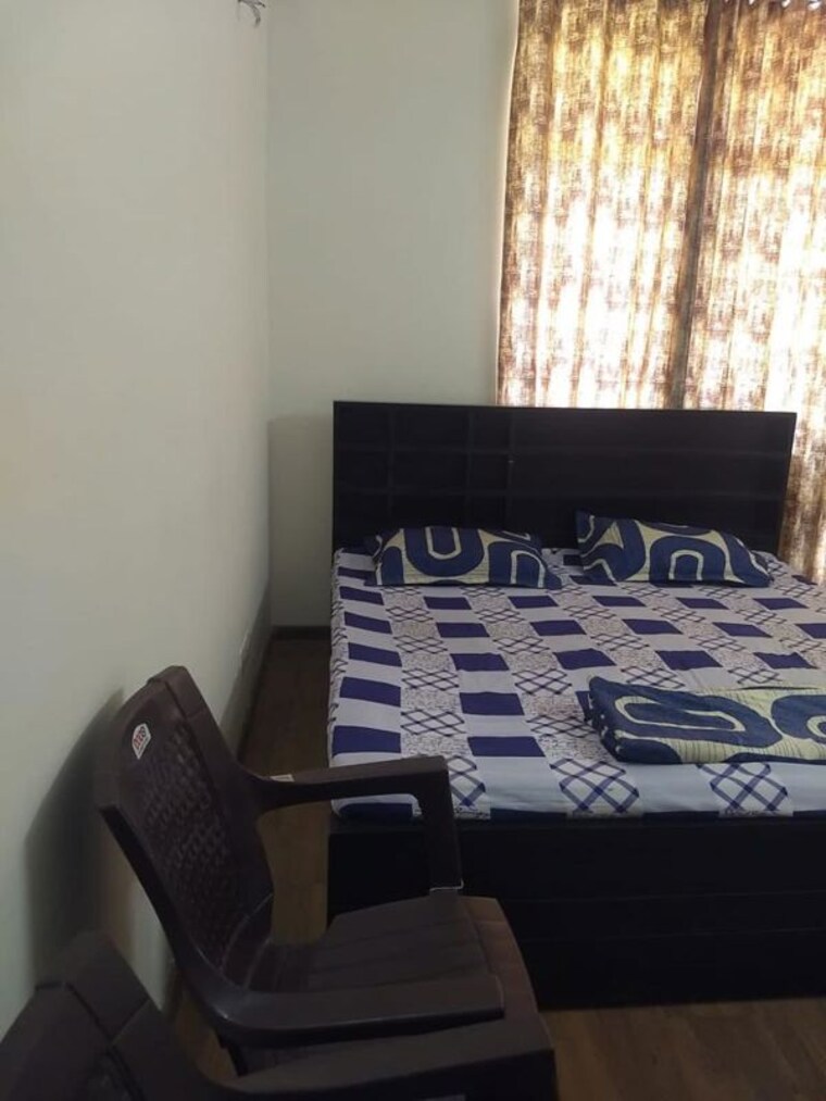 Bedroom, dlf-super-mart-2 5 Bedroom 3450 Sq.Ft. Apartment In Sector 43 Gurgaon 10175579