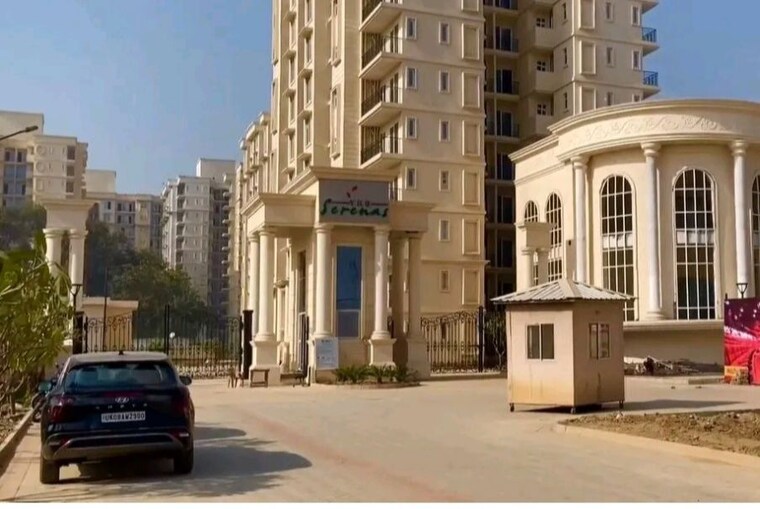 Exterior View, signature-the-serenas 2 Bedroom 614 Sq.Ft. Apartment In Sohna Sector 36 Gurgaon 10175583