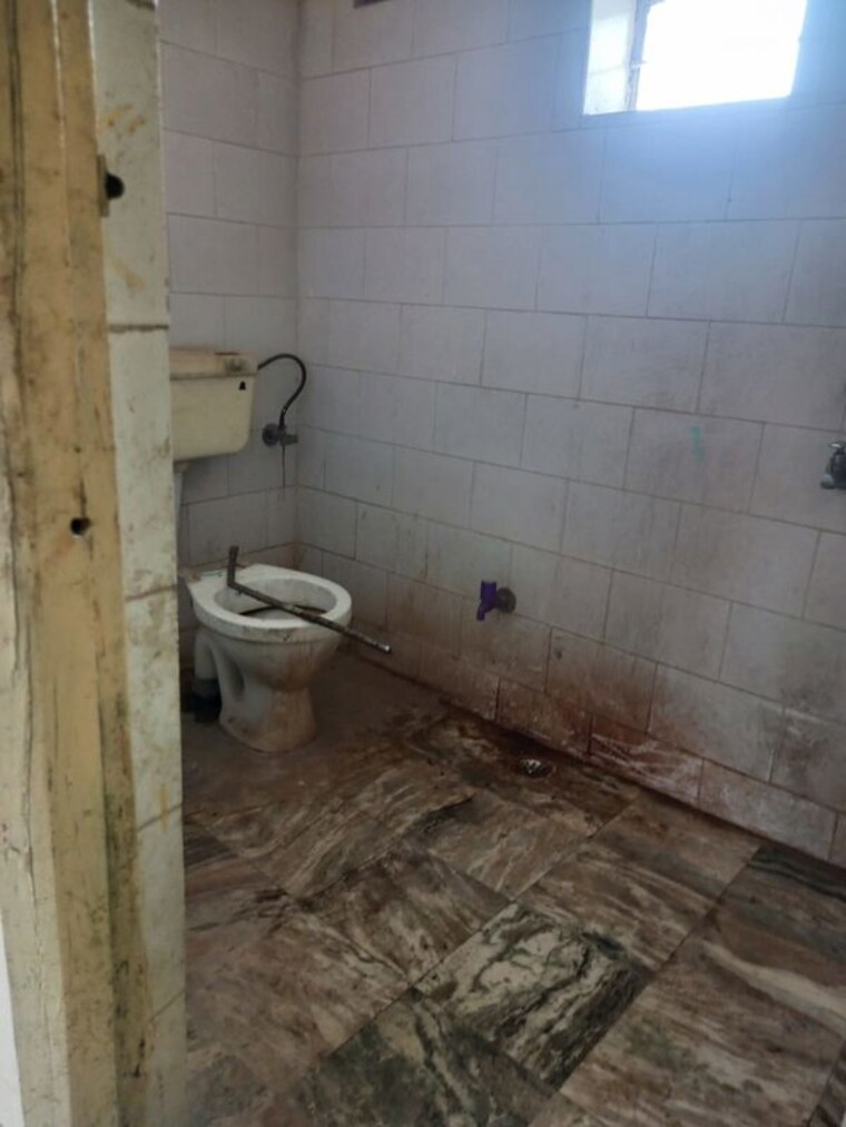 Bathroom, indrapuri colony 2 Bedroom 1054 Sq.Ft. Apartment In Indrapuri Colony Ranchi 10175591