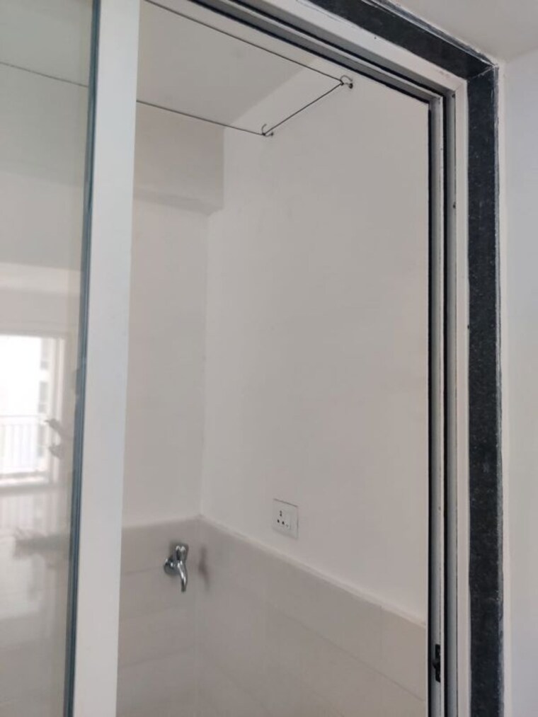 Bathroom, saheel-itrend-life-3 2 Bedroom 628 Sq.Ft. Apartment In Wakad Pune 10175483