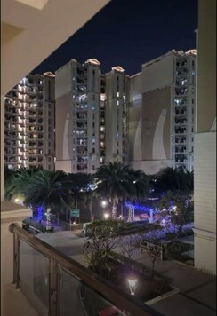 3 BHK + Pooja Room,Servant Room Apartment For Rent in MI Rustle Court