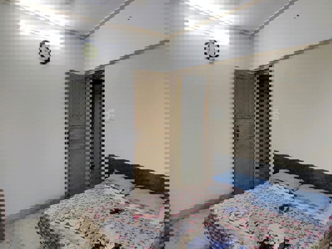 1 Rk  270 Sq.Ft. Apartment in Kiran Towers