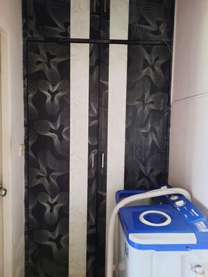 Bedroom in 1 RK Apartment at Kiran Towers, Malad West – for Rent