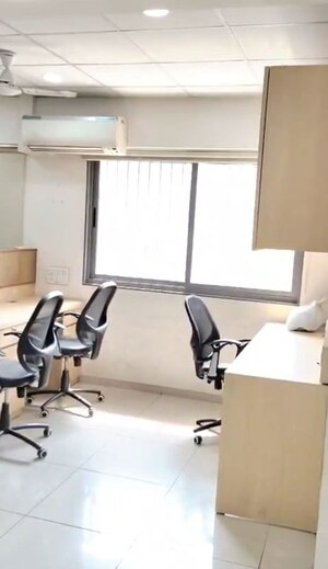  Office Space For Rent in Navrangpura