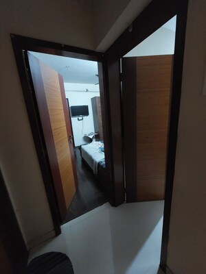 Room in 4 BHK Apartment at Paradise Sai World City Phase 2, New Panvel – for Sale