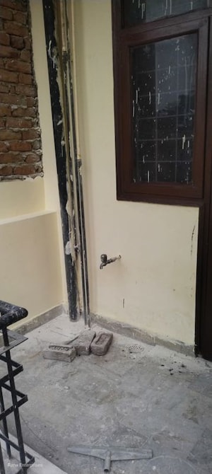 Balcony in 2 BHK Builder Floor at Palam Vihar Residents Association, Palam Vihar – for Rent