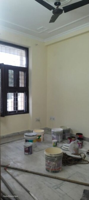 Room in 2 BHK Builder Floor at Palam Vihar Residents Association, Palam Vihar – for Rent