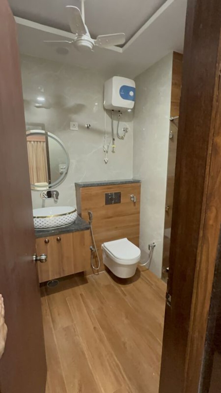 Bathroom, amolik-city-life 4 Bedroom 3100 Sq.Ft. Builder Floor In Sector 28 Faridabad 10175628