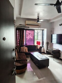 2 BHK Apartment For Rent in Hubtown Ackruti Aneri