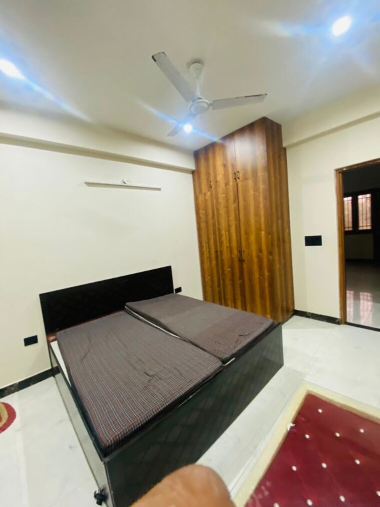 Bedroom, delta i greater noida 2 Bedroom 120 Sq.Mt. Builder Floor In Delta I Greater Noida Greater Noida 10175690
