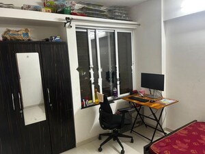 Team Area in 2 BHK Apartment at Kohinoor Zen Estate, Kharadi – for Rent