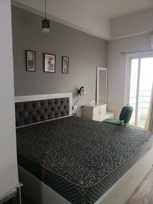 1 BHK Apartment For Rent in Paramount Golfforeste, Zeta I Greater Noida